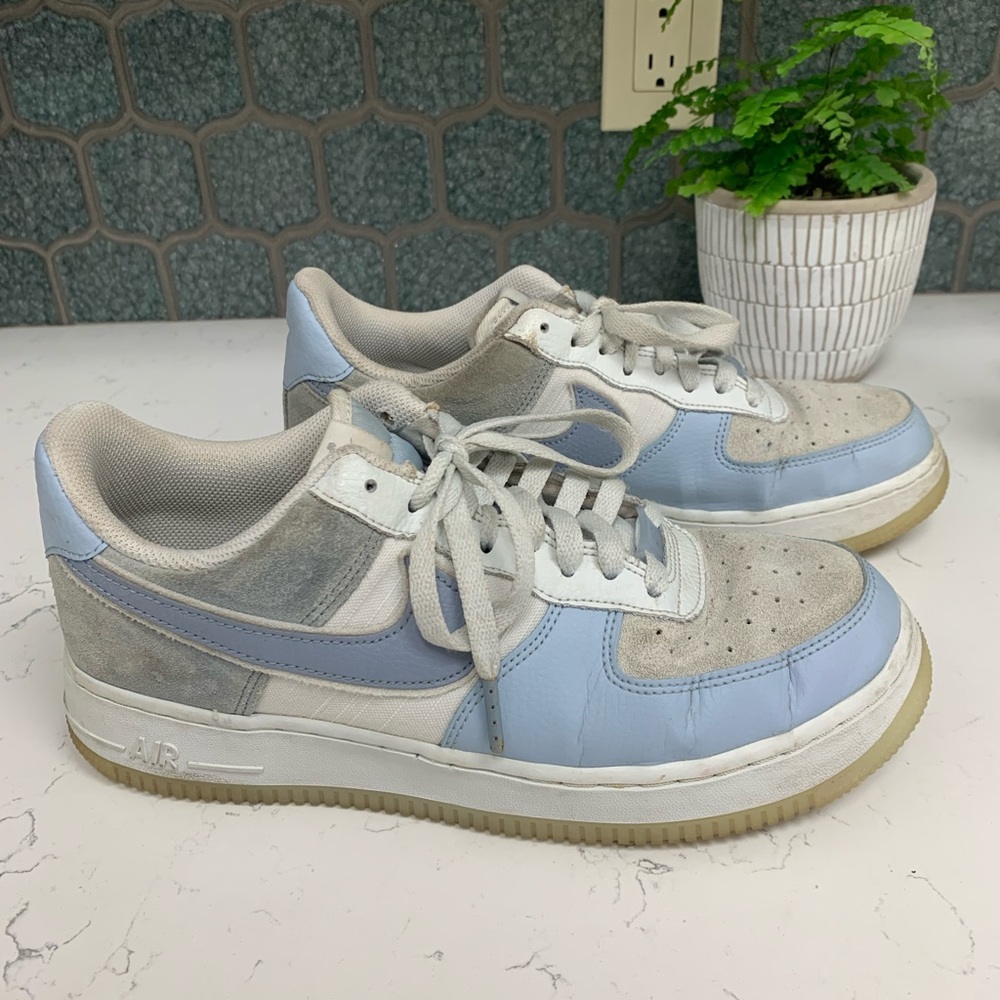 Nike Women’s Air Forces Blue Size 9.5